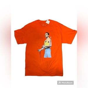 NWT Men's Freddie Mercury Graphic Tee size M